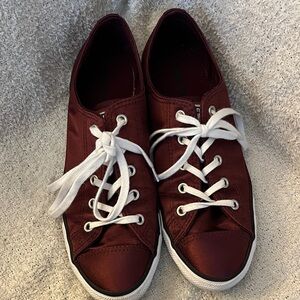 Converse Women's Maroon Canvas Sneakers Dainty all over outer Satin feel size 8